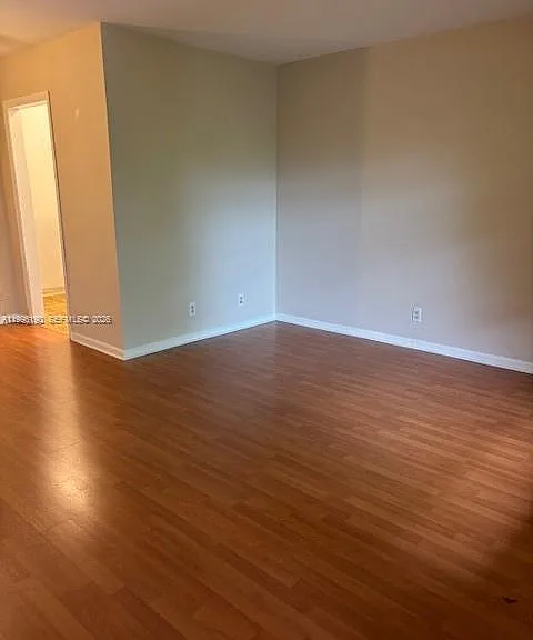 9050 Jacaranda Ln #8 — Photo 2