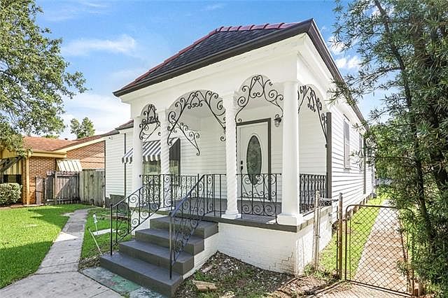 1st image of 4607 Elysian Fields Ave