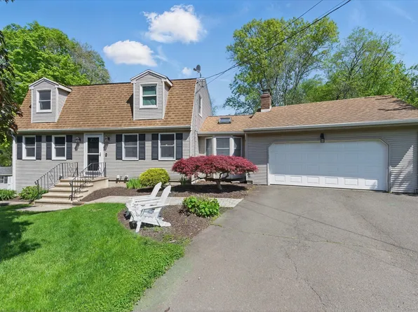 7 Beechwood Circle, Cromwell, CT 06416