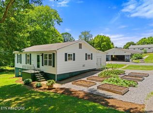 1009 Glasow St, Maryville, TN 37801