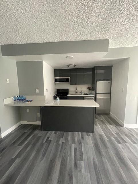1st image of 5020 Tujunga Ave #221