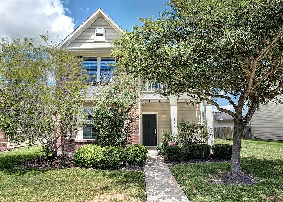 1st image of 11912 Princess Garden Way