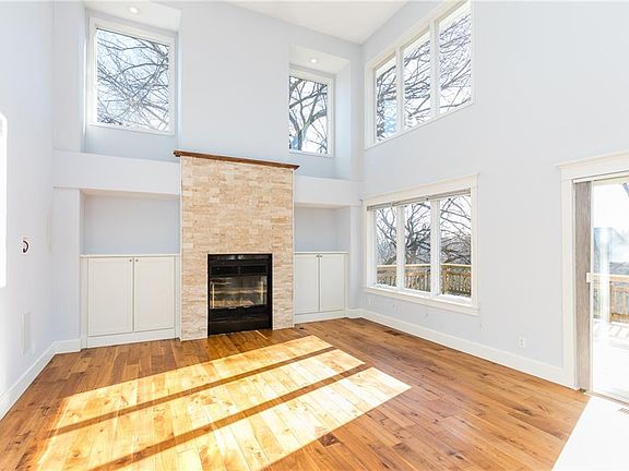 5th image of 9020 Timberwood Dr