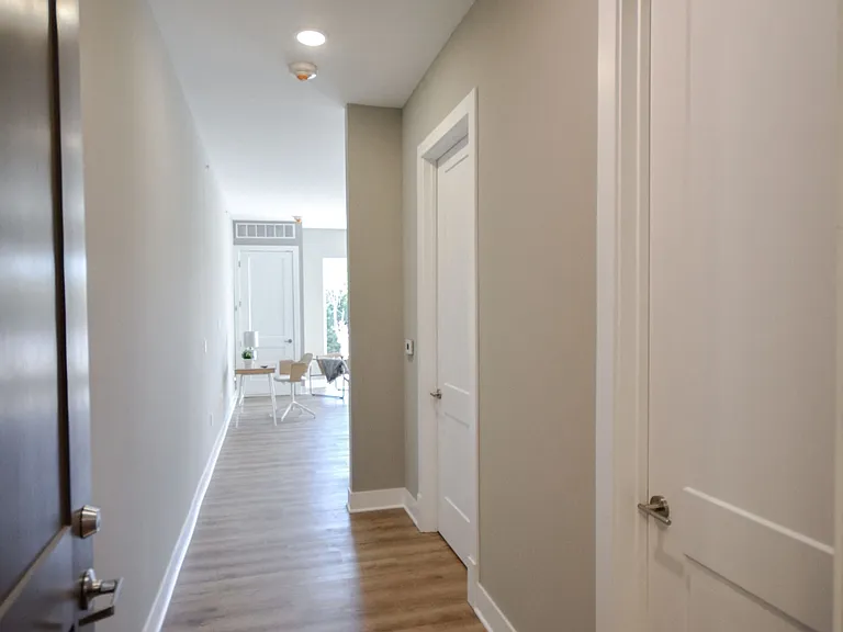 Cedar Valley Luxury Apartments — Photo 30