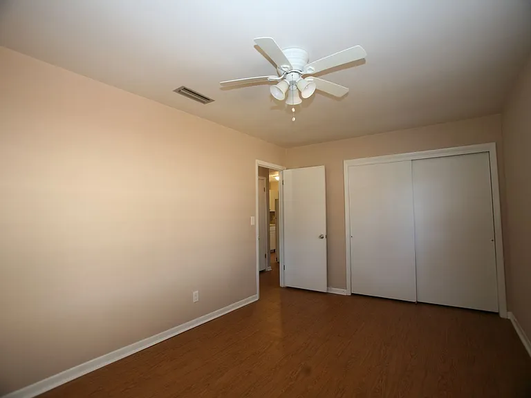21804 Marlin Ave — Photo 10