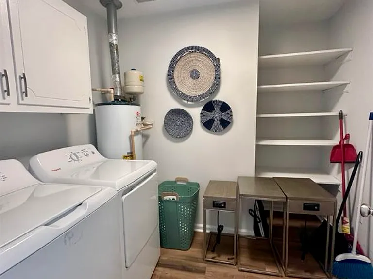 505 Portage Ave #A — Photo 14