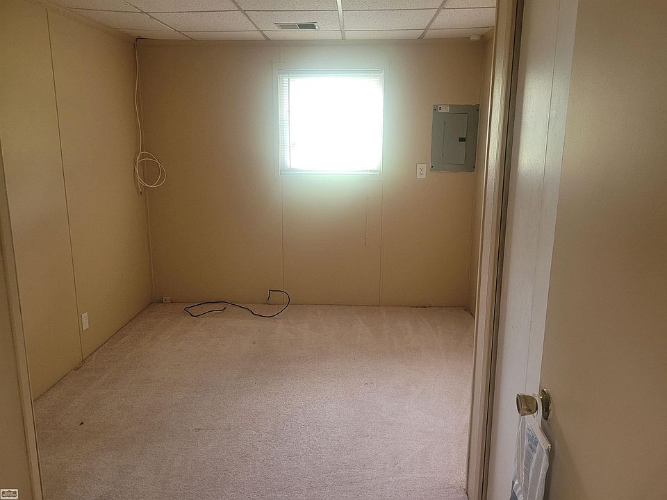 25300-23 Mile Rd, photo 17