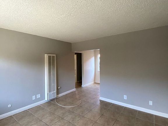 4th image of 507 Eastmont Ave APT 2