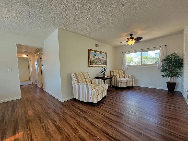 7620 Lone Star St — Photo 11