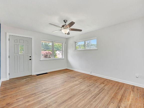 5th image of 4306 Sunburst Ln