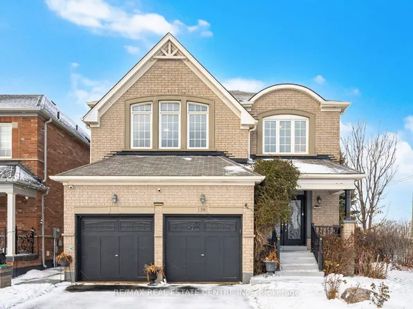 38 Lightcatcher Cir, Brampton, ON L6P 3P5