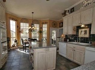 1100 Fox Lake Ln, Edmond, OK 73034