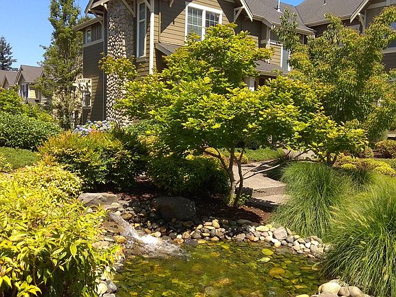 Immaculate landscaped neighborhood