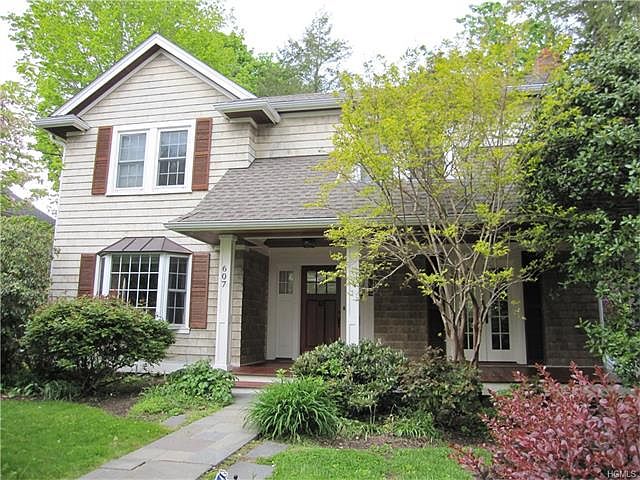 1st image of 607 Munro Ave