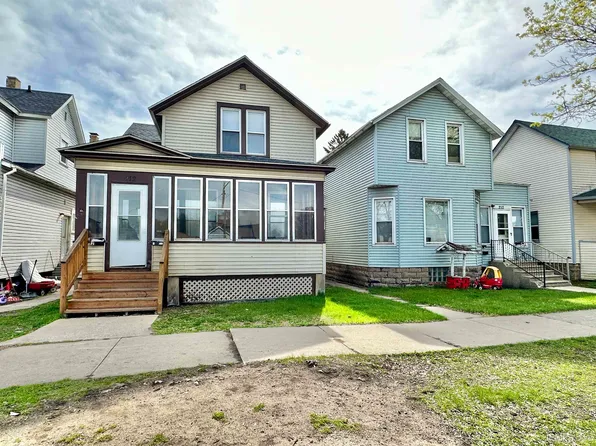 210 & 212 N 11th St, Escanaba, MI 49829