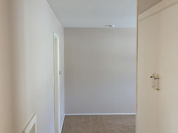 2nd image of 407 S 28th St