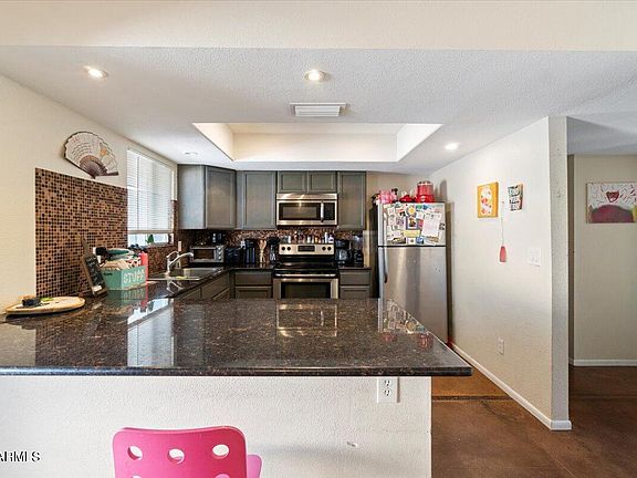 2nd image of 4617 W CONTINENTAL Drive