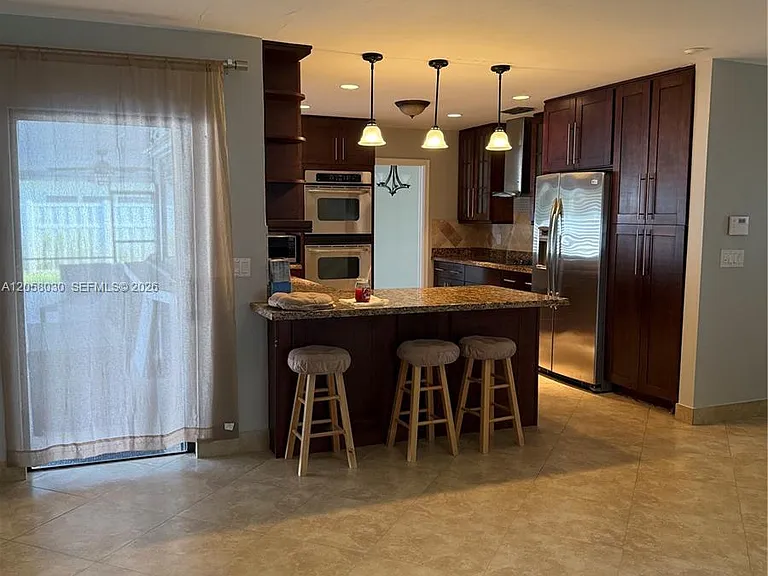 1560 NW 12th Way — Photo 8