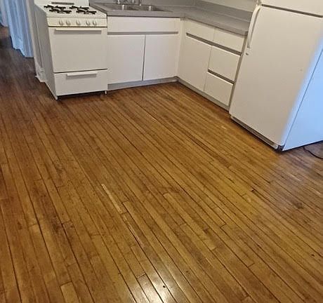 2nd image of 2625 W Augusta Blvd #1