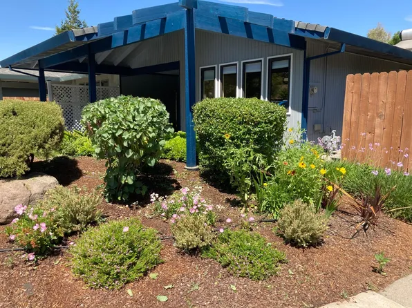 101 Grande Ave, Davis, CA 95616