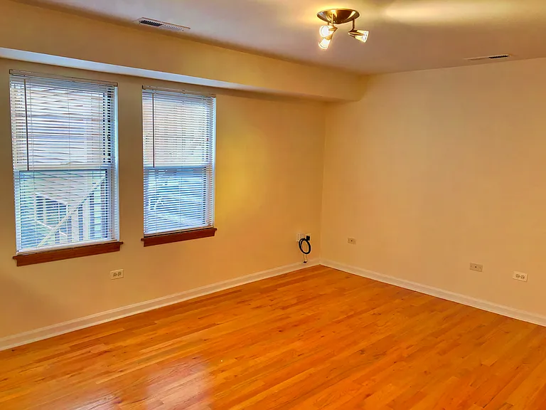 844 N Greenview Ave #CH — Photo 2