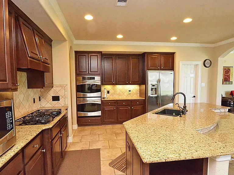 510 McAllister Ave — Photo 7