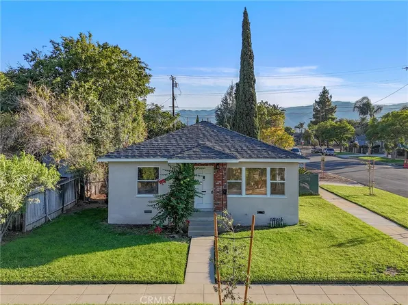 224 W Kendall St, Corona, CA 92882