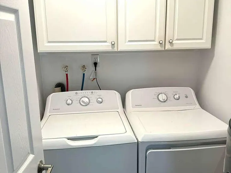 175 Amberly Dr #A — Photo 14