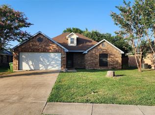 1104 Woodside Ln, Seagoville, TX