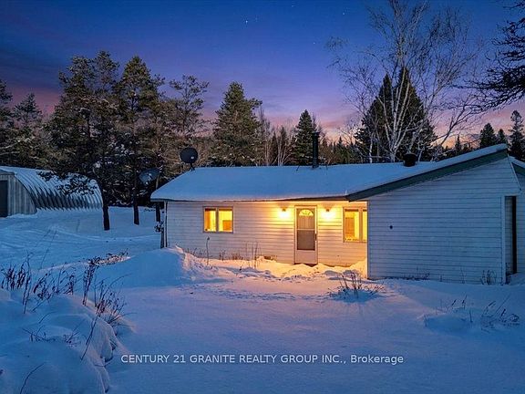 2nd image of 3157 Lower Faraday Rd