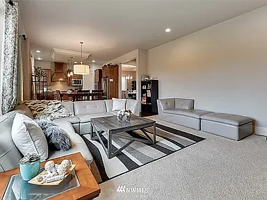 22798 SE 32nd St — Photo 13