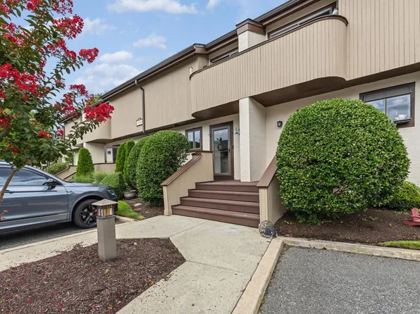 5 Spinnaker Ct #59, Ocean City, NJ 08226