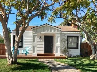 211 Magnolia St, Costa Mesa, CA 92627