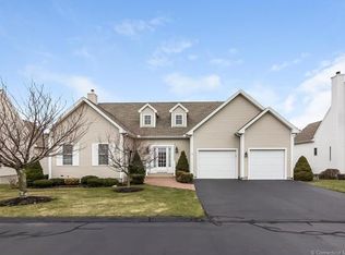33 Balsam Ridge Cir, Wallingford, CT 06492