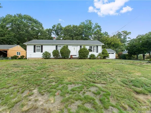 59 Coventry Circle, North Haven, CT 06473