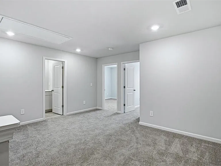 2238 Ashton Dr — Photo 13