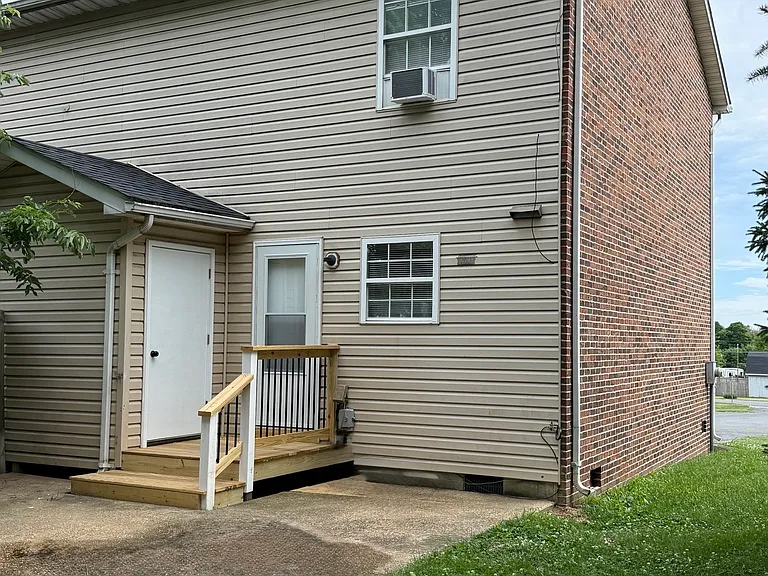 1014 Bridle Ct #1 — Photo 9