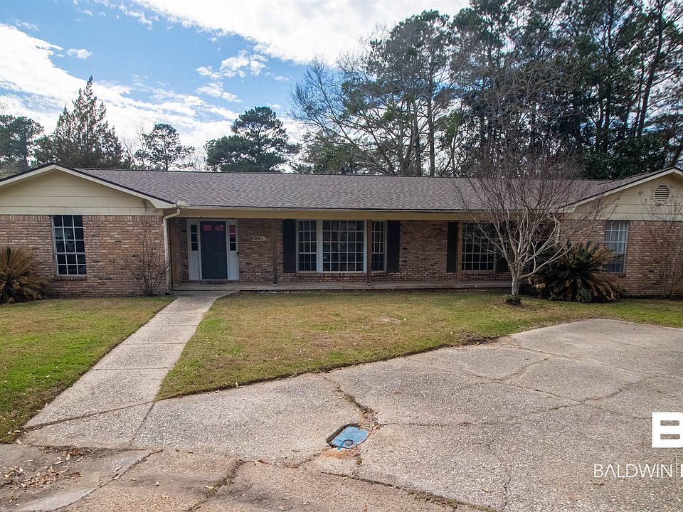 1st image of 213 Bell Ct
