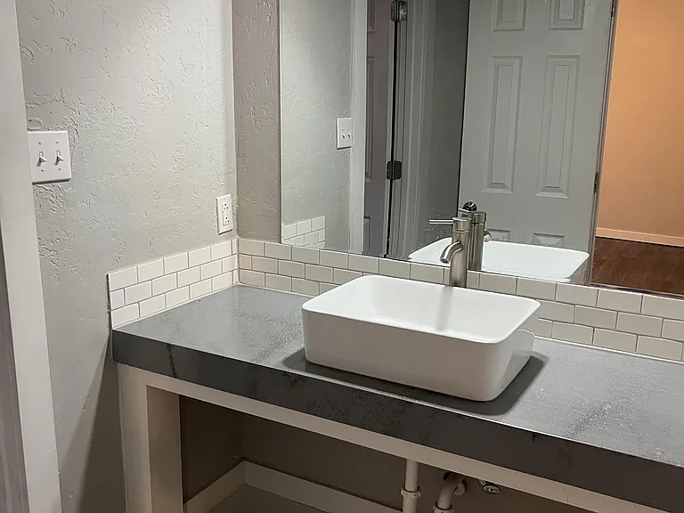 2306 NE Village Dr — Photo 22