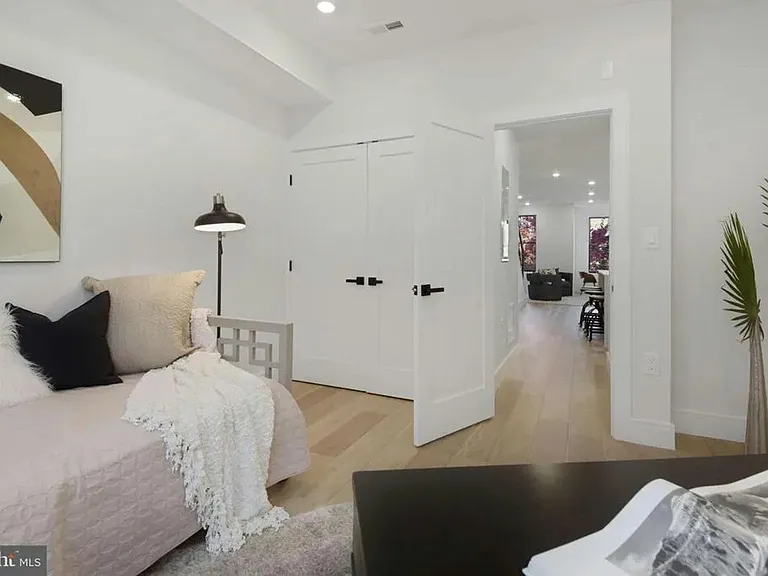 516 M St NW #3 — Photo 16