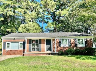 1223 Pineglen Dr, Riverdale, GA 30296