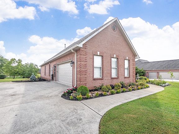 3rd image of 1704 Saint Ives Blvd