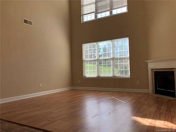 5th image of 941 Ashworth Dr