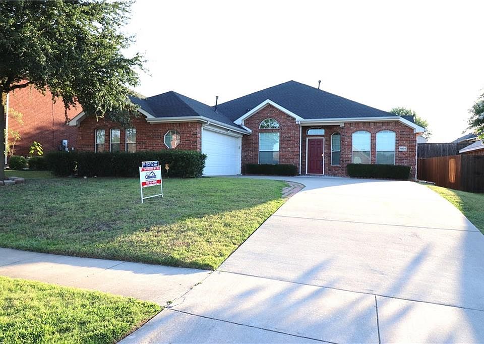 1st image of 4504 Blue Mesa Ln