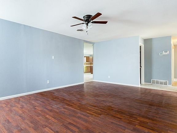 4th image of 1313 Stafford Dr