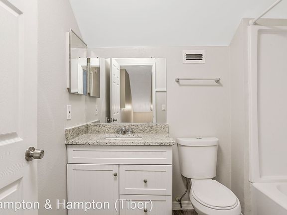 5th image of 5558 Regal Oak Cir