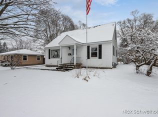 3754 Perry Ave SW, Wyoming, MI 49519