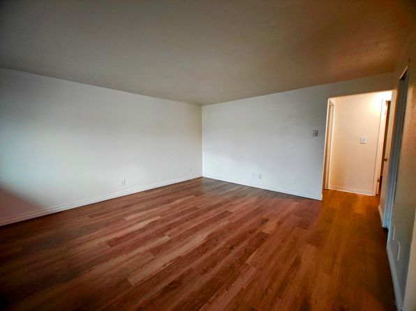 6725 146th St SW #6725