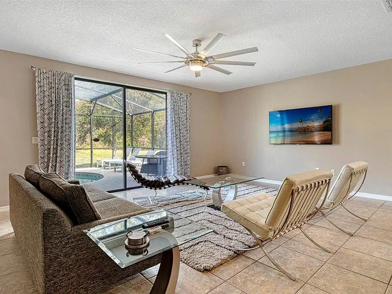 1007 Cypress Pointe Blvd — Photo 5