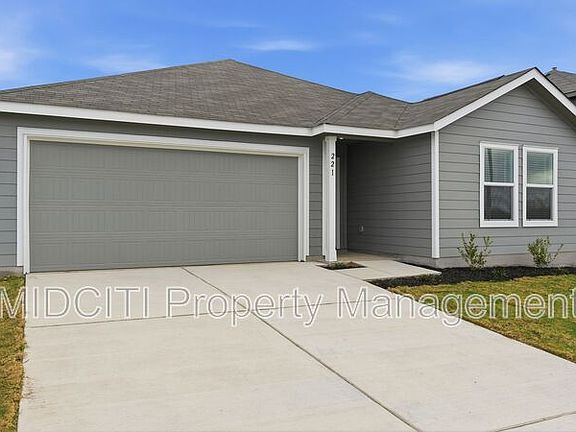 2nd image of 221 Stumpy St